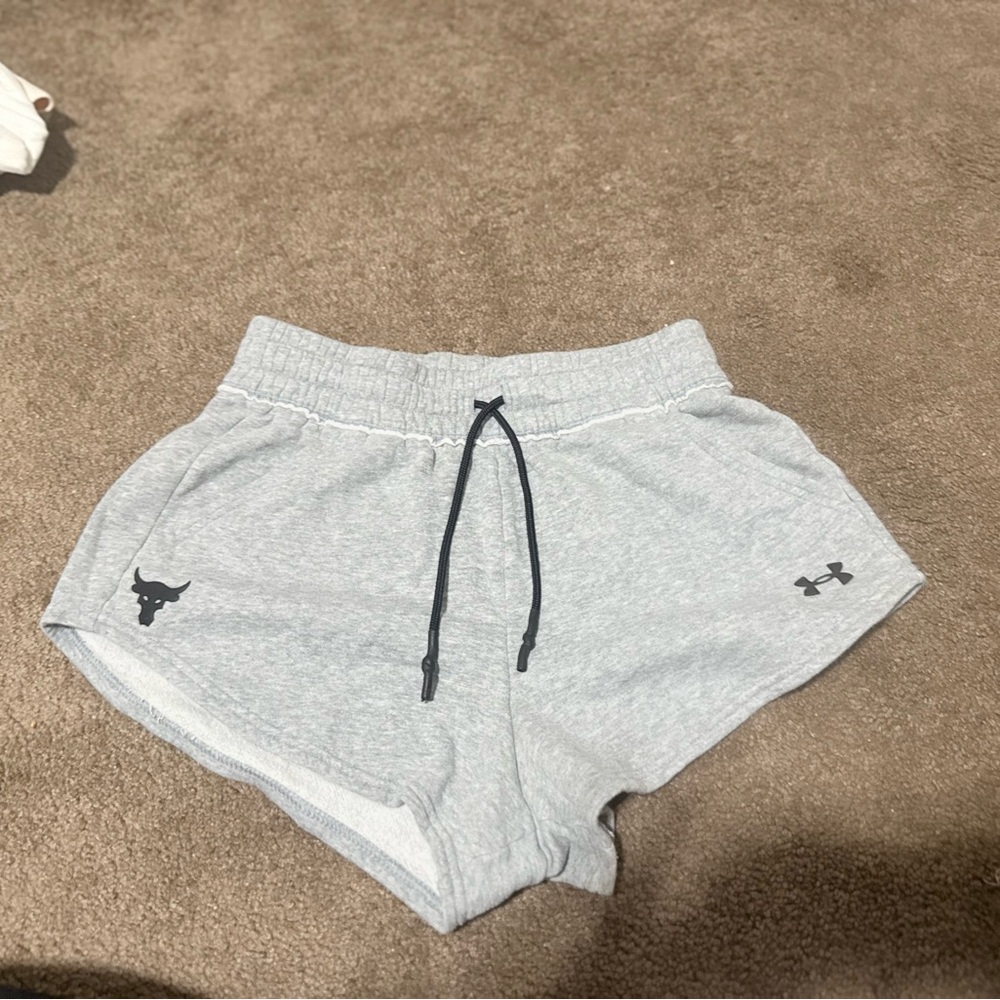 Under Armour Women's Light Gray Athletic Shorts